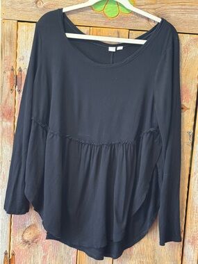 Melrose and Market Black Long-Sleeve Peplum Top size large